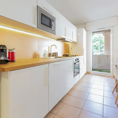Palm 3 Bdr With Terrasse & Parking Close Beaches
