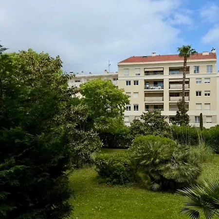 Palm 3 Bdr With Terrasse & Parking Close Beaches 펜션