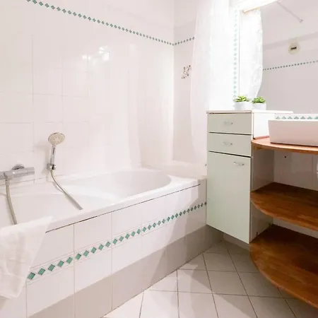 Palm 3 Bdr With Terrasse & Parking Close Beaches *