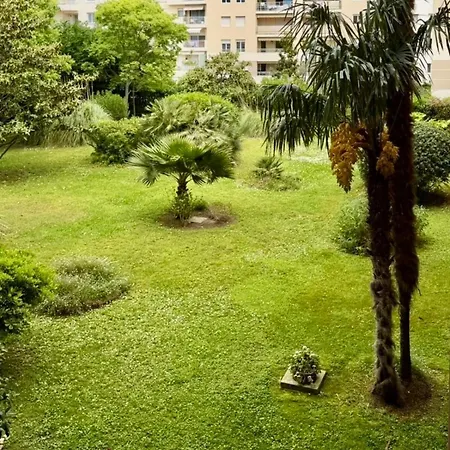 Palm 3 Bdr With Terrasse & Parking Close Beaches 펜션 *